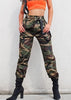 Calça Cargo Camuflada Feminina com Suspensório