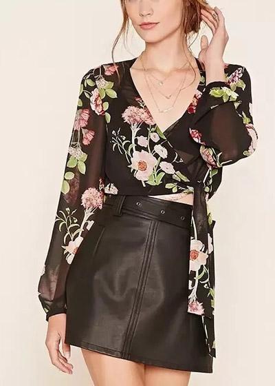 Blusa Chiffon Decote V Transpassado Estampada