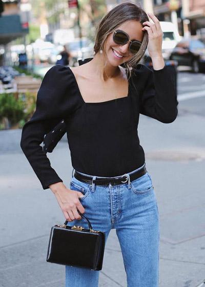 Blusa Cropped Manga Longa Decote Quadrado