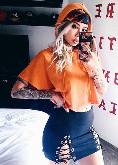 Blusa Cropped com Capuz