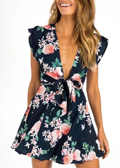 Vestido Curto Florido Decotado na Frente