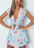 Vestido Curto Florido Decotado na Frente