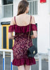Vestido Curto de Renda com Babado