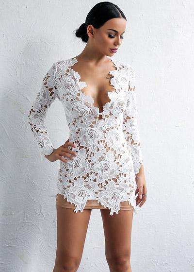 Vestido de Guipir Curto para Festa