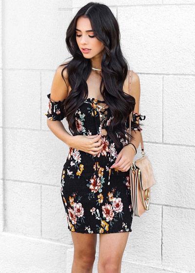 Vestido Ombro a Ombro Curto Florido