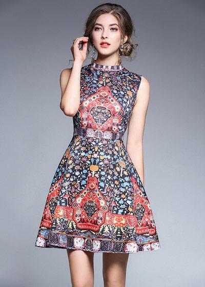 Vestido Rodado Curto Estampado Gola Alta