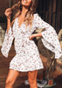 Vestido Transpassado Curto Manga Sino com Babado