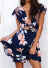 Vestido Curto Floral com Amarração no Decote