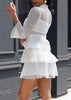 Vestido Renda Curto Manga Flare e Babado