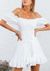 Vestido Ombro a Ombro Curto com Babado na Barra