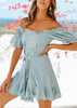 Vestido Ombro a Ombro Curto com Babado na Barra