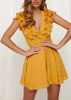 Vestido Curto Rodado Decote Profundo e Babado