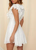 Vestido Curto Rodado Decote Profundo e Babado