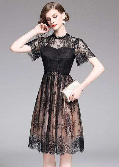 Vestido de Renda com Tule Curto Com Cinto Festa