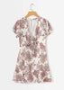Vestido Curto Florido Rodado Decote Profundo