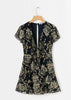 Vestido Curto Florido Rodado Decote Profundo