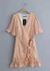 Vestido Transpassado Envelope Curto Estampado com Babado