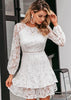 Vestido Curto Branco de Renda com Babado na Barra
