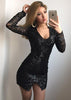 Vestido Curto de Festa Colado com Paete e Fenda
