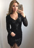 Vestido Curto de Festa Colado com Paete e Fenda