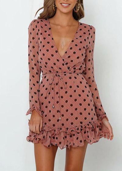 Vestido Poá Curto com Babado na Barra