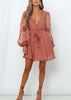 Vestido Curto Decotado Manga Longa Bufante