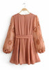 Vestido Curto Decotado Manga Longa Bufante