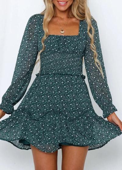 Vestido Curto Manga Longa Estampado com Babado na Barra