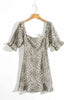 Vestido Curto Animal Print com Babado na Barra