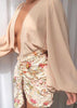 Vestido de Festa Curto Decotado com Paetê