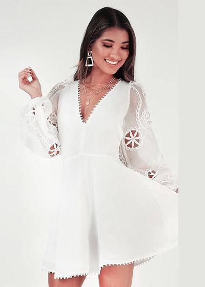 Vestido Branco Curto Rodado Simples Manga Bufante