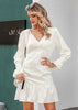 Vestido com Babado na Barra Curto Branco Manga Sino