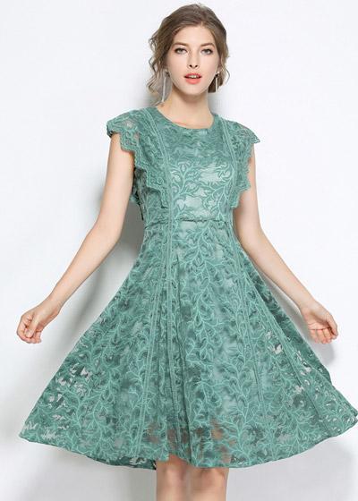 Vestido Curto Renda Manga com Babado