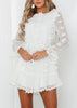Vestido Curto Rodado Acinturado com Manga