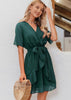 Vestido Curto Casual Solto com Babado na Frente