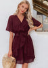 Vestido Curto Casual Solto com Babado na Frente