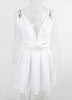 Vestido de Festa Branco Curto Rodado Decotado