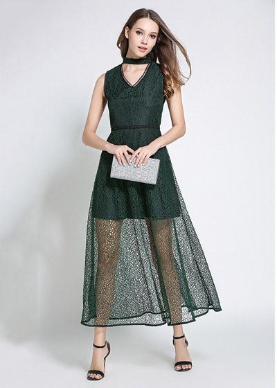 Vestido Forrado Em Renda Vazado Gola Choker