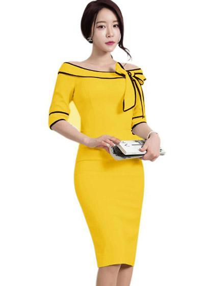 Vestido Tubinho Decote Canoa com Laço