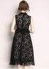 Vestido de Renda Preto com Pedraria