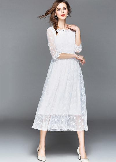 Vestido Midi Tule Bordado com Renda