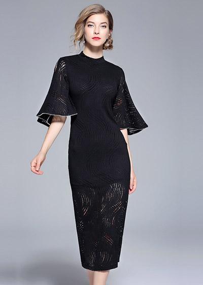 Vestido Tubinho Preto Midi Manga Flare