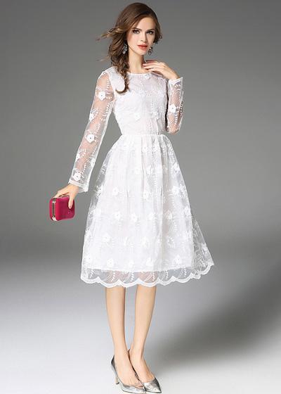 Vestido Renda Midi Branco com Bordado