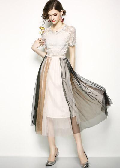 Vestido Evasê de Manguinha com Renda e Tule