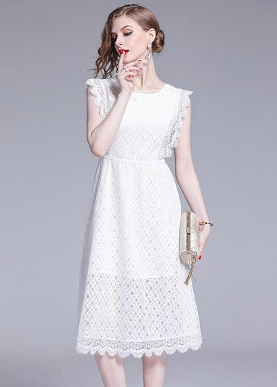 Vestido Midi Evasê Renda com Babado no Ombro