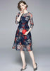 Vestido Evasê Bordado Floral