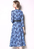 Vestido de Renda Azul Claro Midi Manga Longa