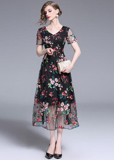 Vestido Midi de Tule Bordado Floral Festa