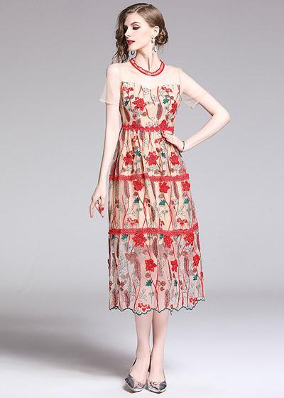 Vestido de Tule Bordado com Flores para Festa
