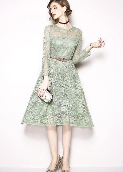 Vestido Midi Renda com Cinto